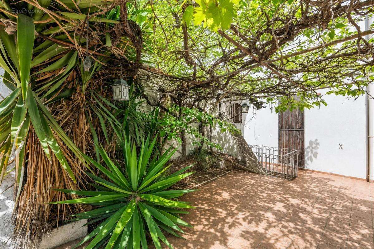 Appartement à MARSEILLE-16E