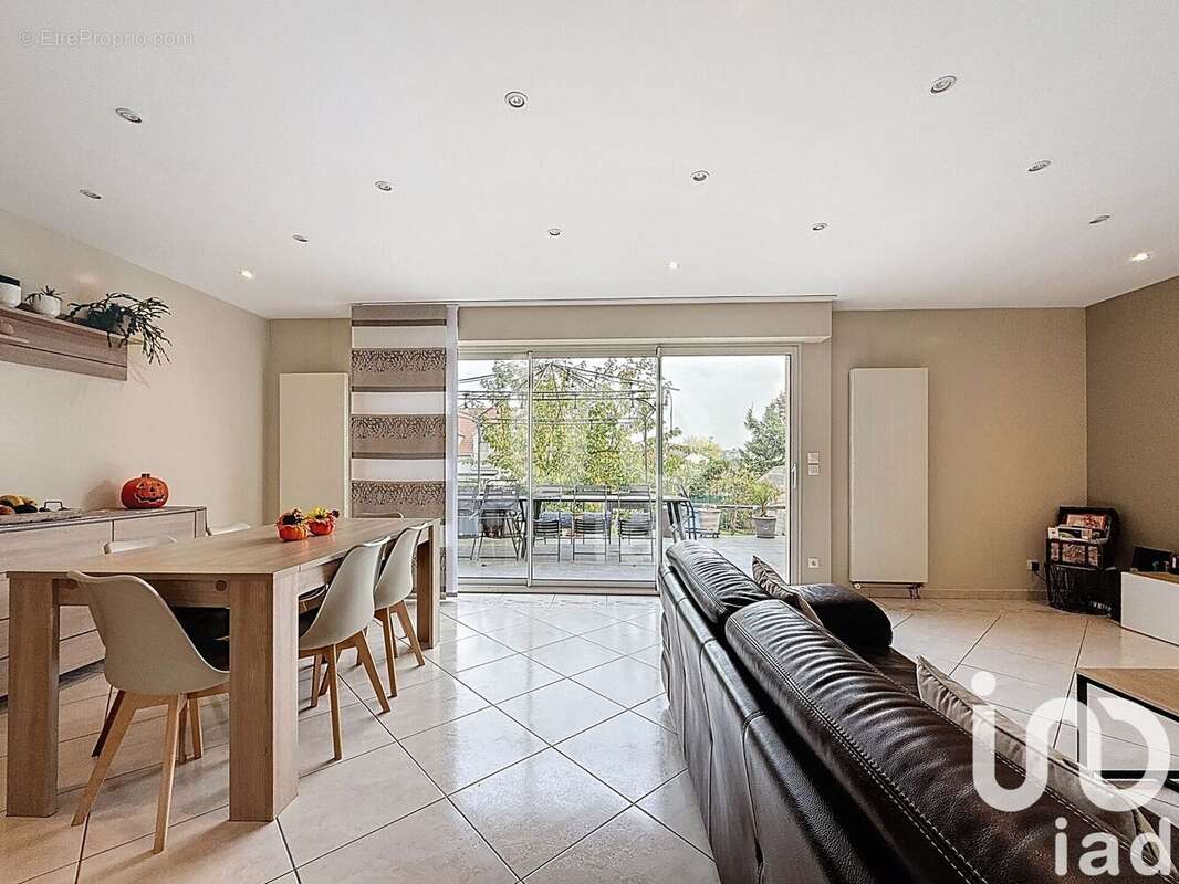 Photo 2 - Maison à LAGNY-SUR-MARNE