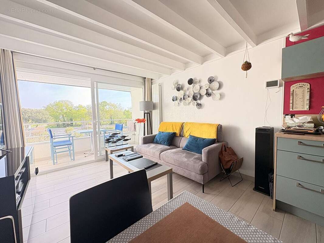 Appartement à COMBRIT