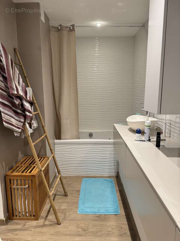Appartement à MARSEILLE-9E