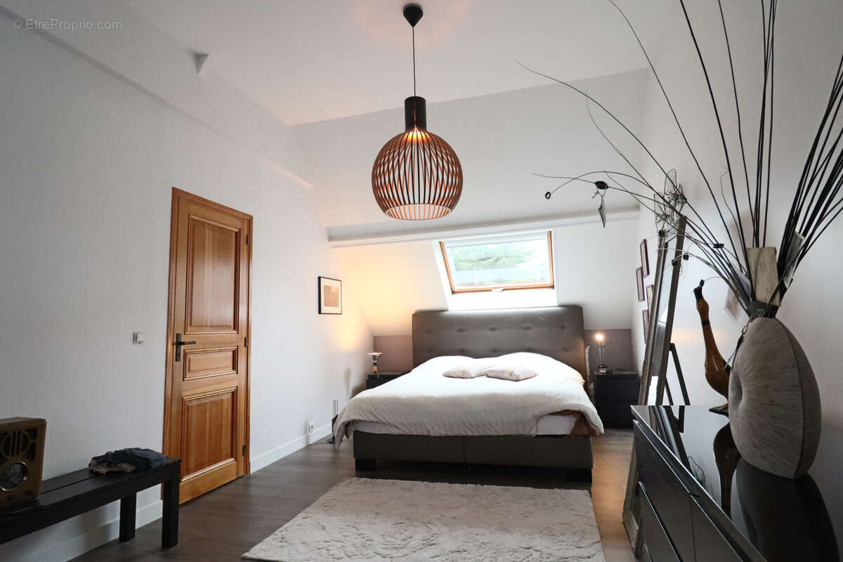 Maison à LES PAVILLONS-SOUS-BOIS