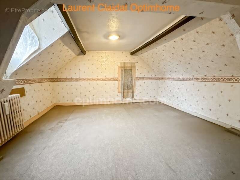 Maison à SAINT-QUENTIN