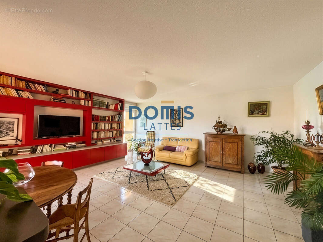 Appartement à LATTES