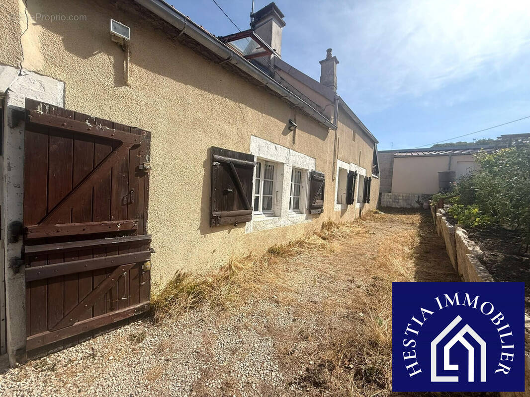 Maison à VILLOTTE-SUR-OURCE