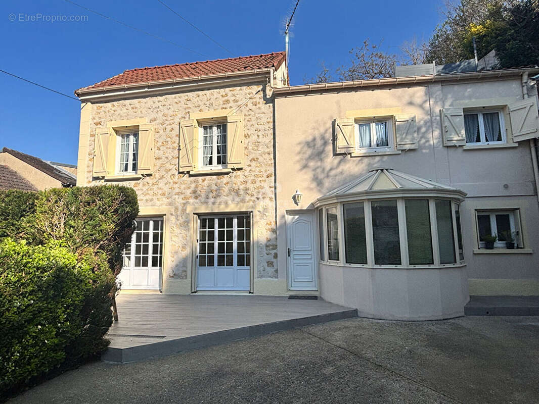 Maison à PONTOISE
