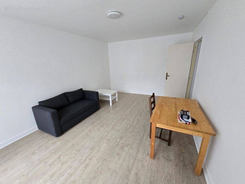 Studio, T1,vendu loué, orleans, La source, proche université, - Appartement à ORLEANS