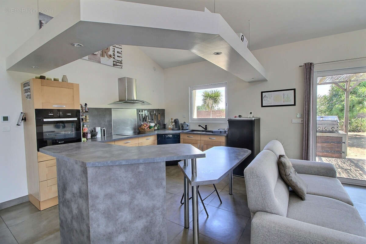 A vendre - chaumes en retz - maison de plain pied contemporaine - 115 m2 environ - 5 pièces - jardin - photo 5