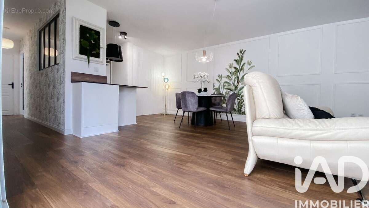 Photo 3 - Appartement à SAINT-DENIS