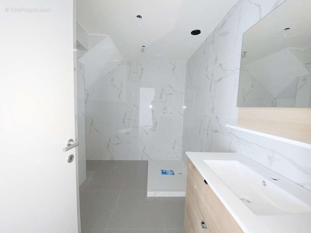 Maison à SAINT-MAUR-DES-FOSSES