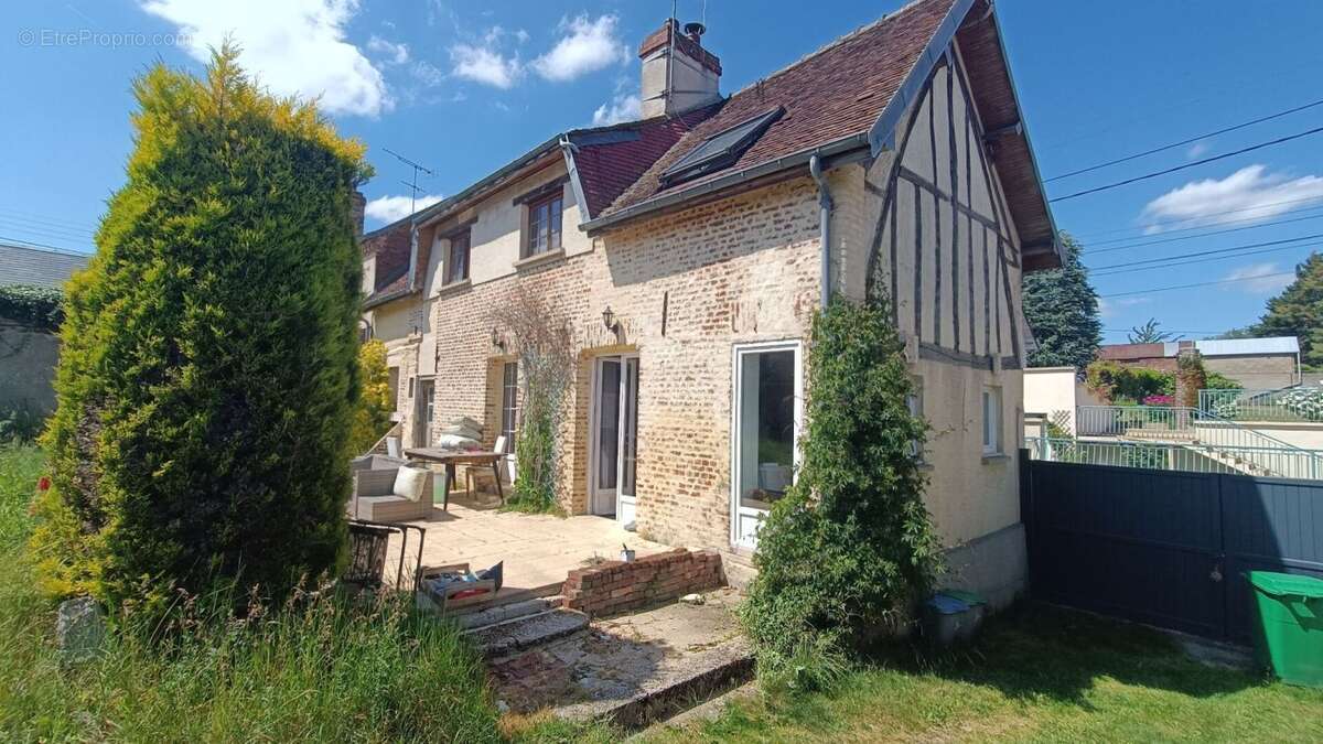 49314493d.jpg - Maison à MERU