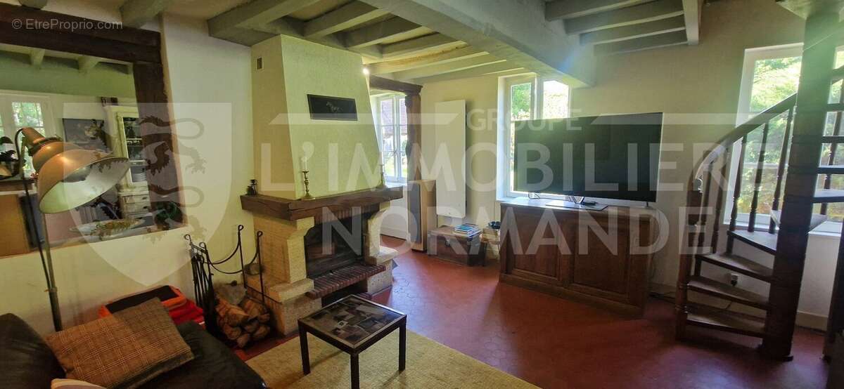 Maison à HONDOUVILLE