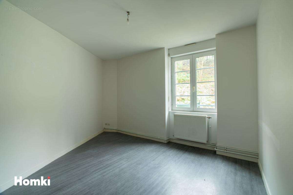 Appartement à LA SEAUVE-SUR-SEMENE