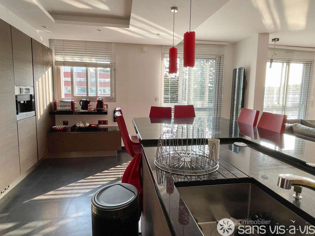 Appartement à SURESNES