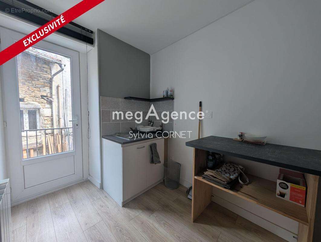 Appartement à TENAY