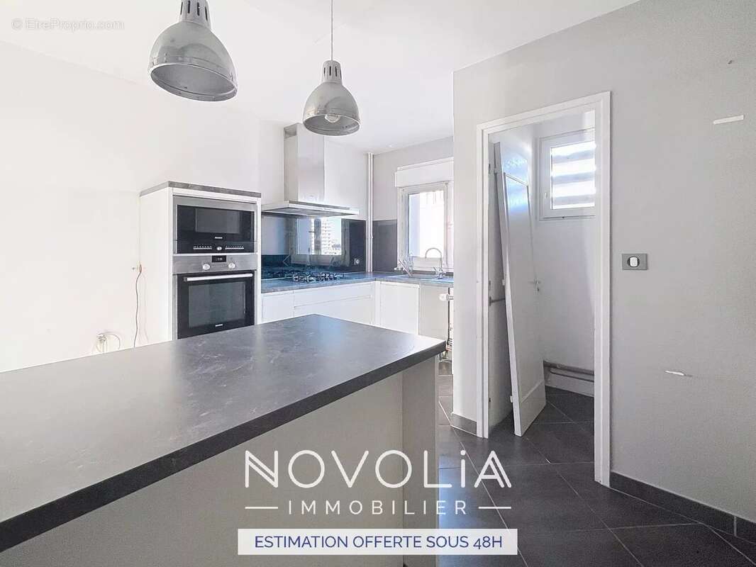 Appartement à LYON-8E