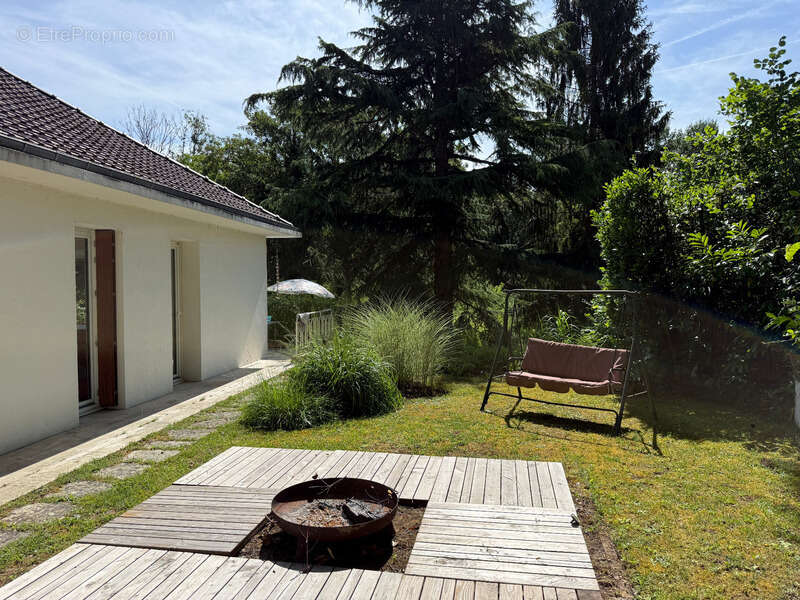 Maison à vendre 6 pièces NESLES LA VALLEE (95) - photo 2