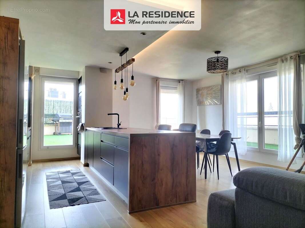 Appartement 91 m² à Franconville  - photo 2