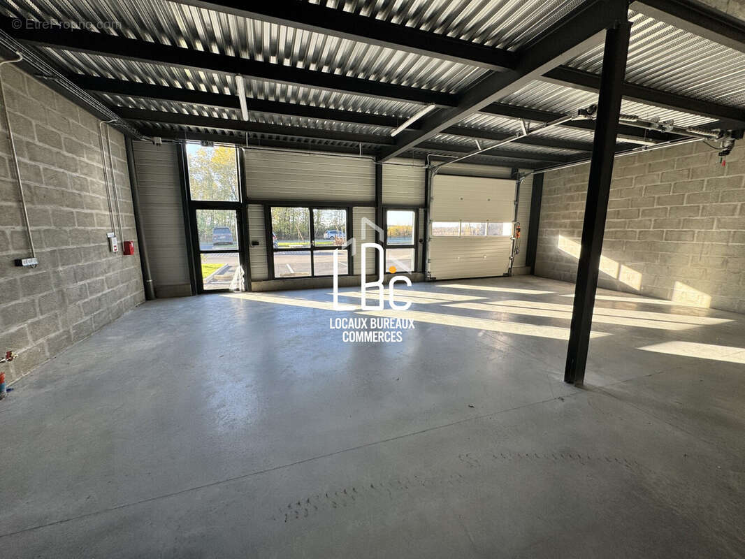 Commerce à BASSE-GOULAINE