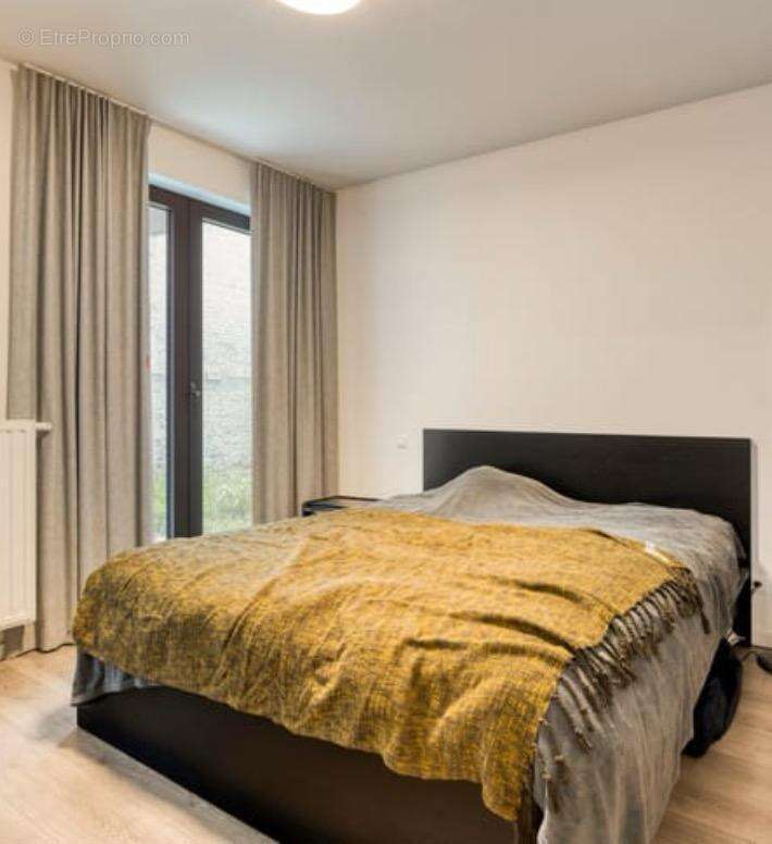 Appartement à ISSY-LES-MOULINEAUX