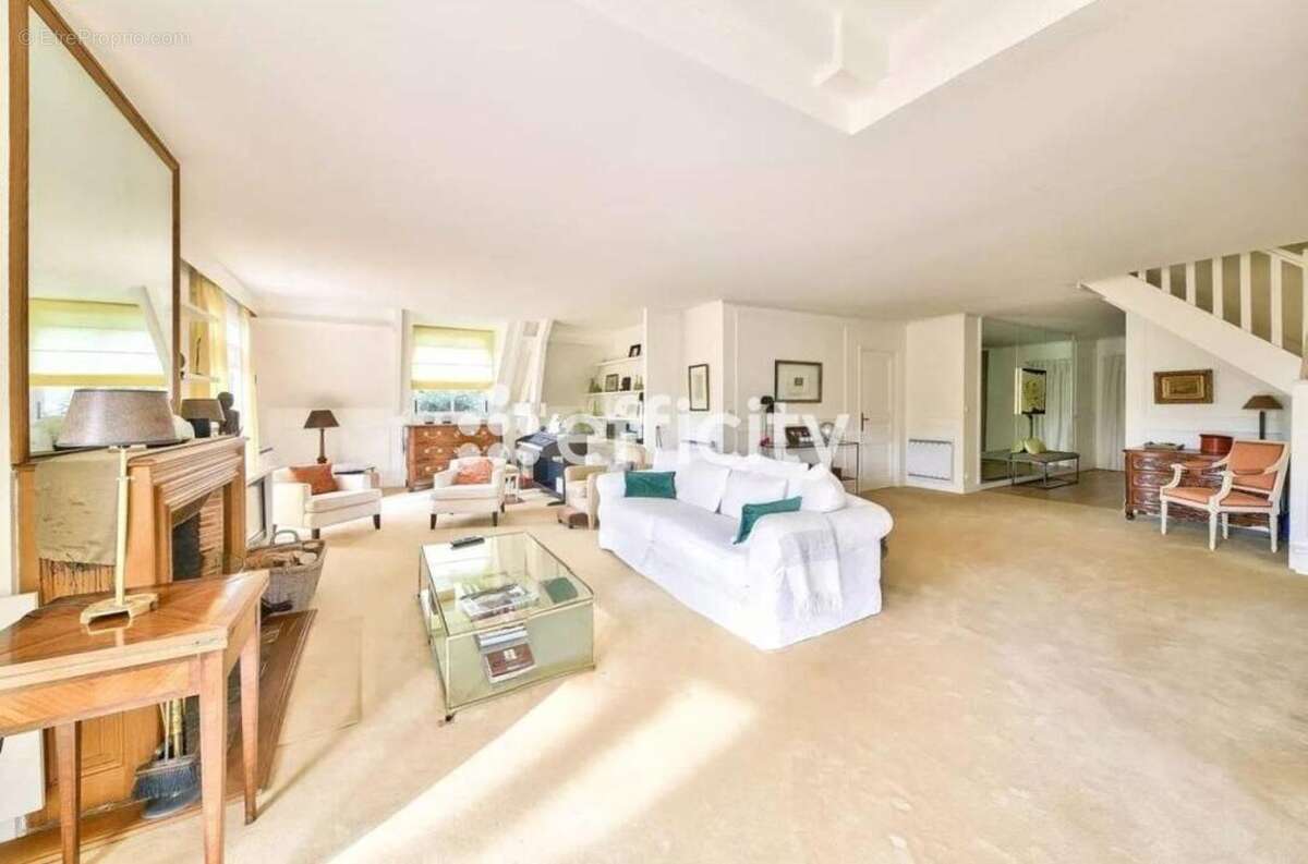 Appartement à JOUY-EN-JOSAS