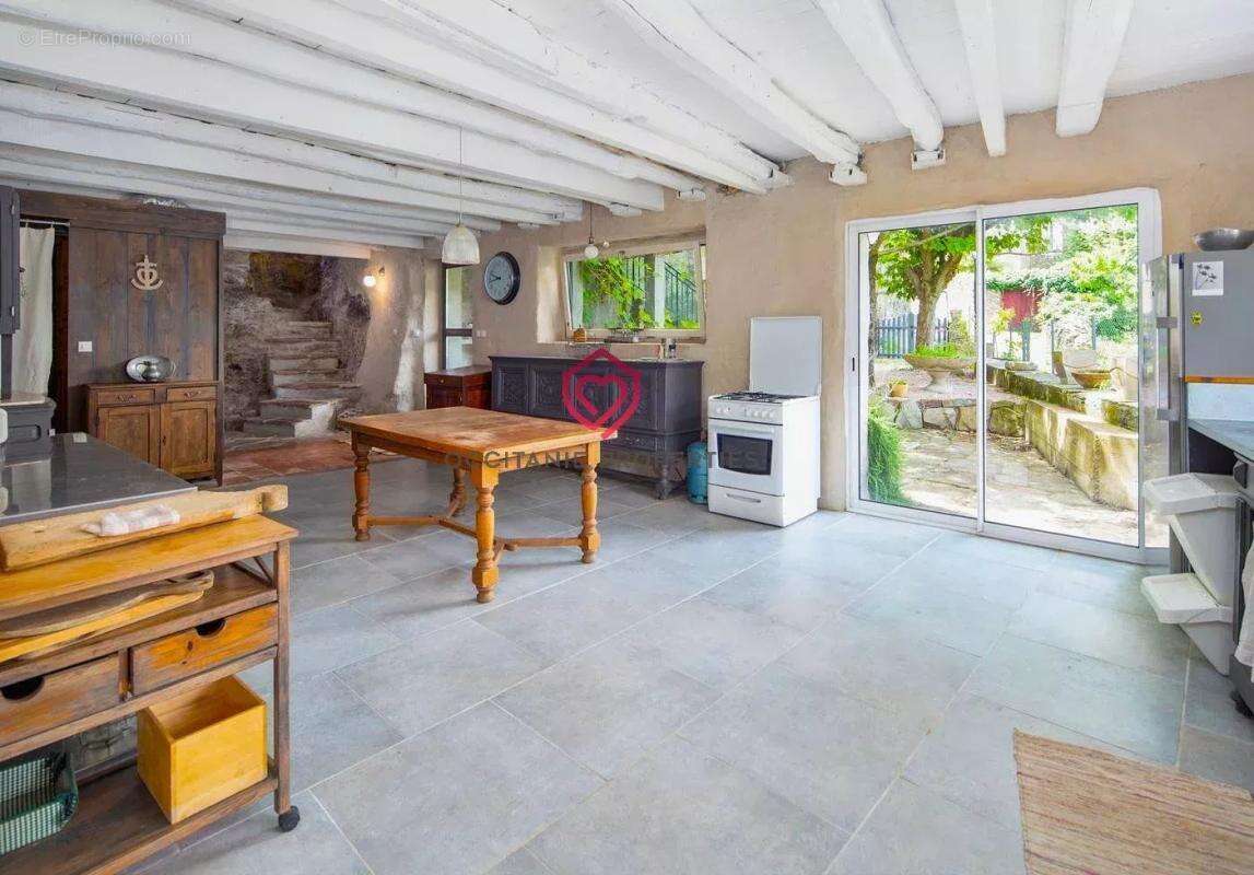 Maison à LABASTIDE-ESPARBAIRENQUE