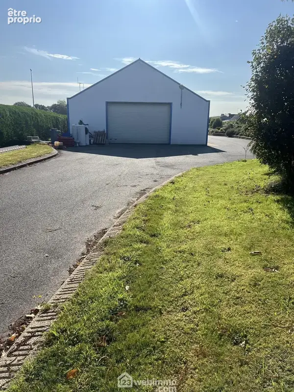 Commerce 250 m² à vendre à Ploumilliau (22300) - photo 2