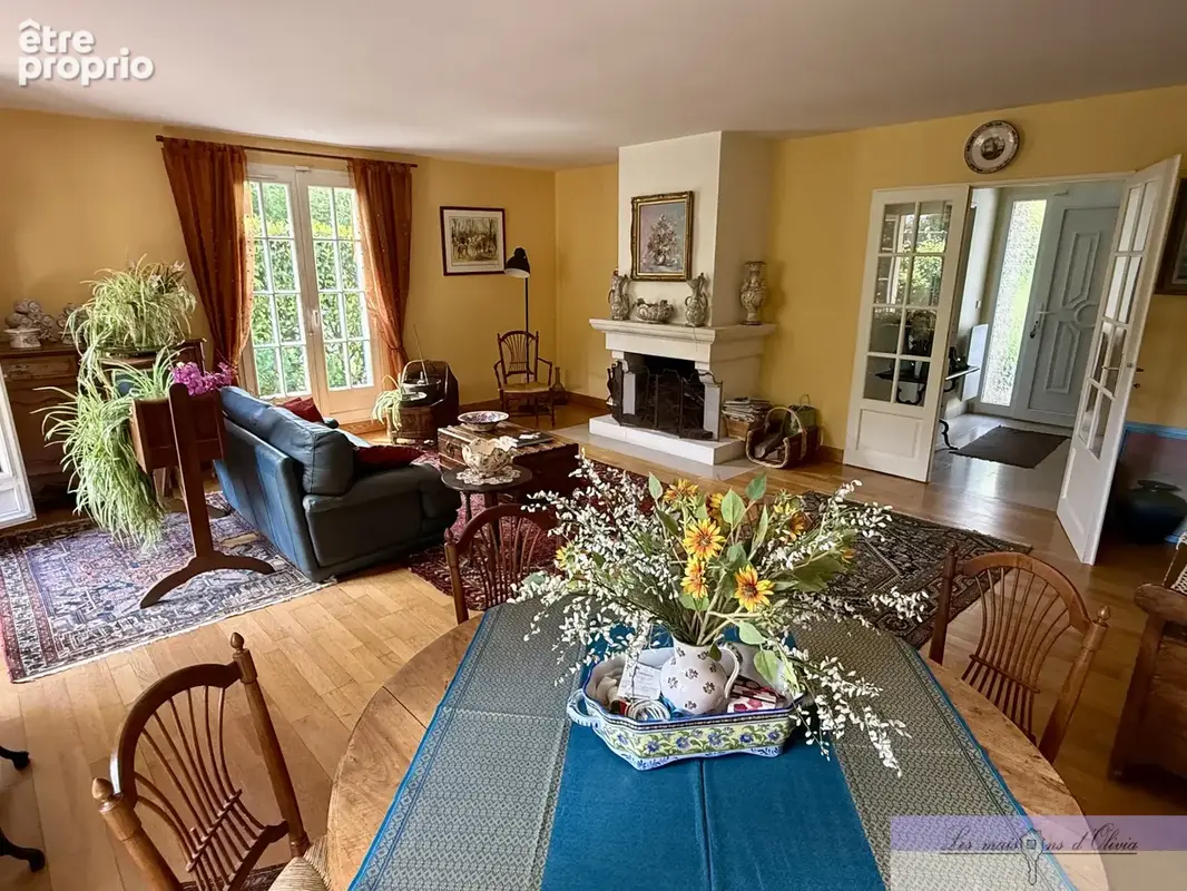 Sucy-en-Brie   Quartier du Fort, belle maison familiale au calme, 140 m2, jardin et garage - photo 4