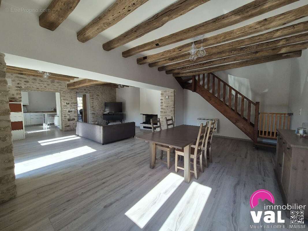 Maison 137 m² à La Ferte-Alais  - photo 7