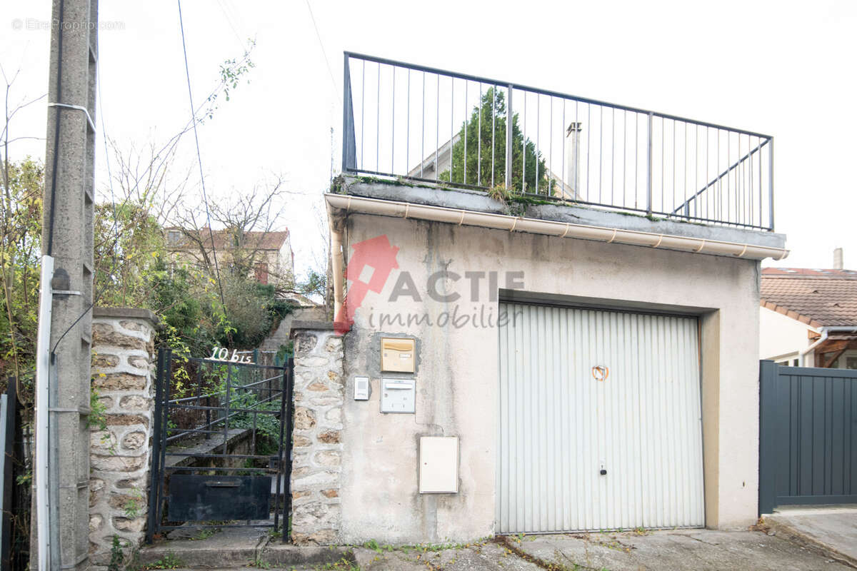 Maison à CORBEIL-ESSONNES