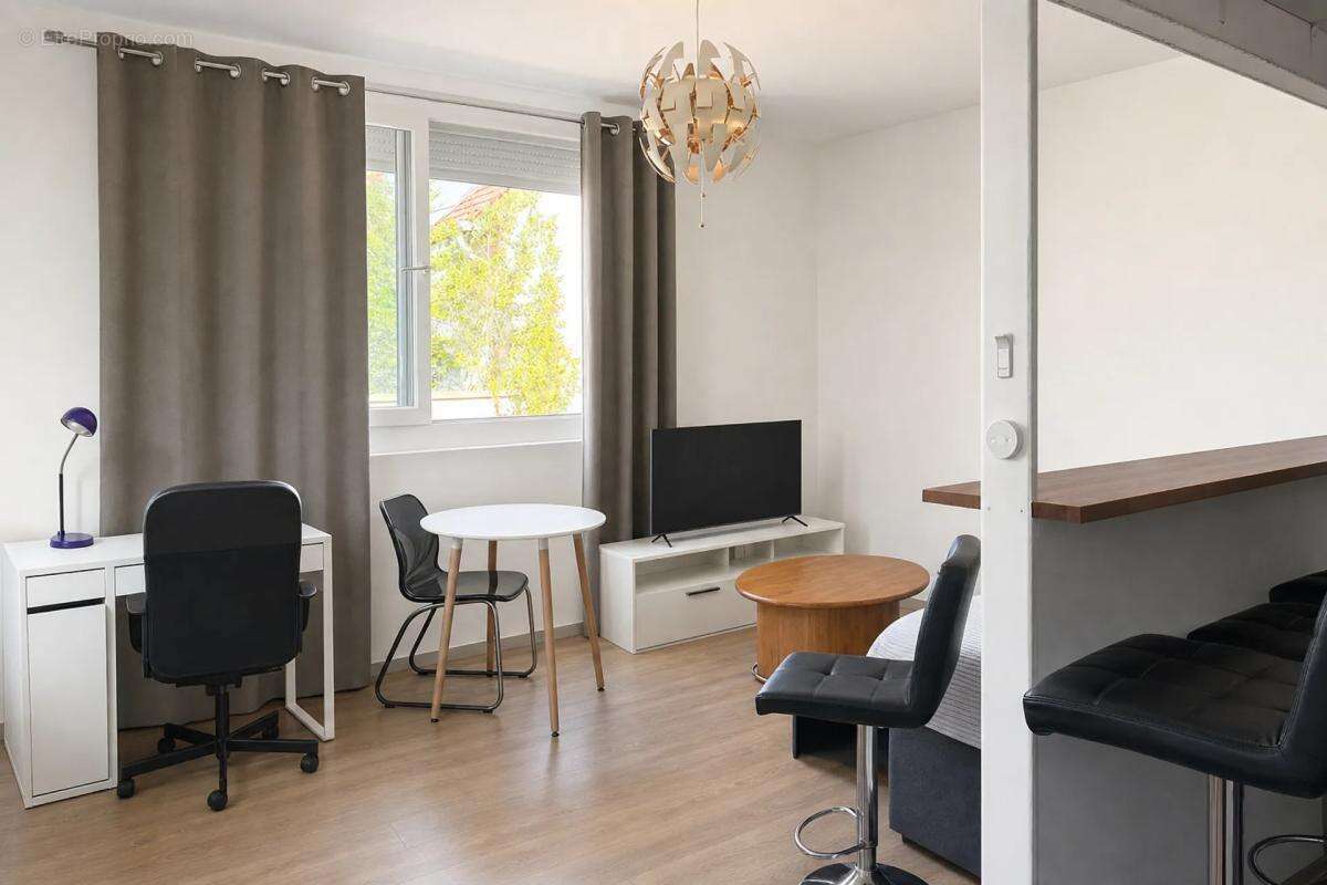 Appartement à CORBEIL-ESSONNES