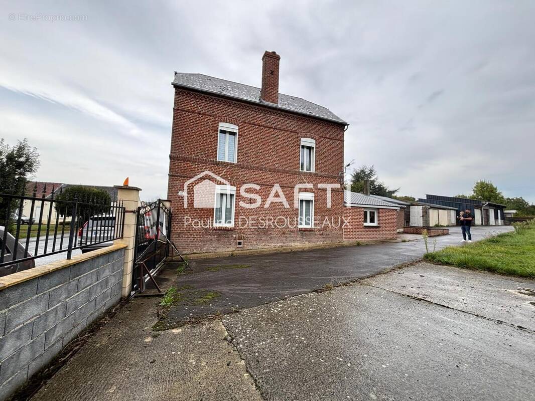 Photo 1 - Maison à LE CATEAU-CAMBRESIS