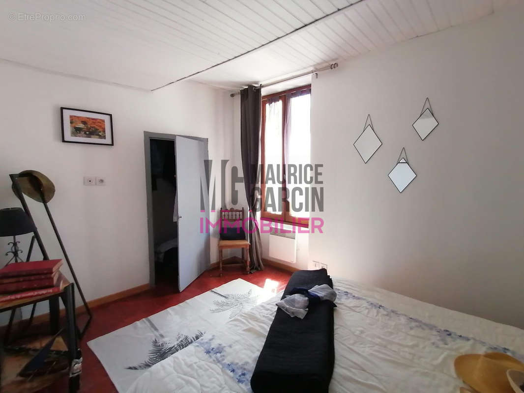 Maison à FONTAINE-DE-VAUCLUSE