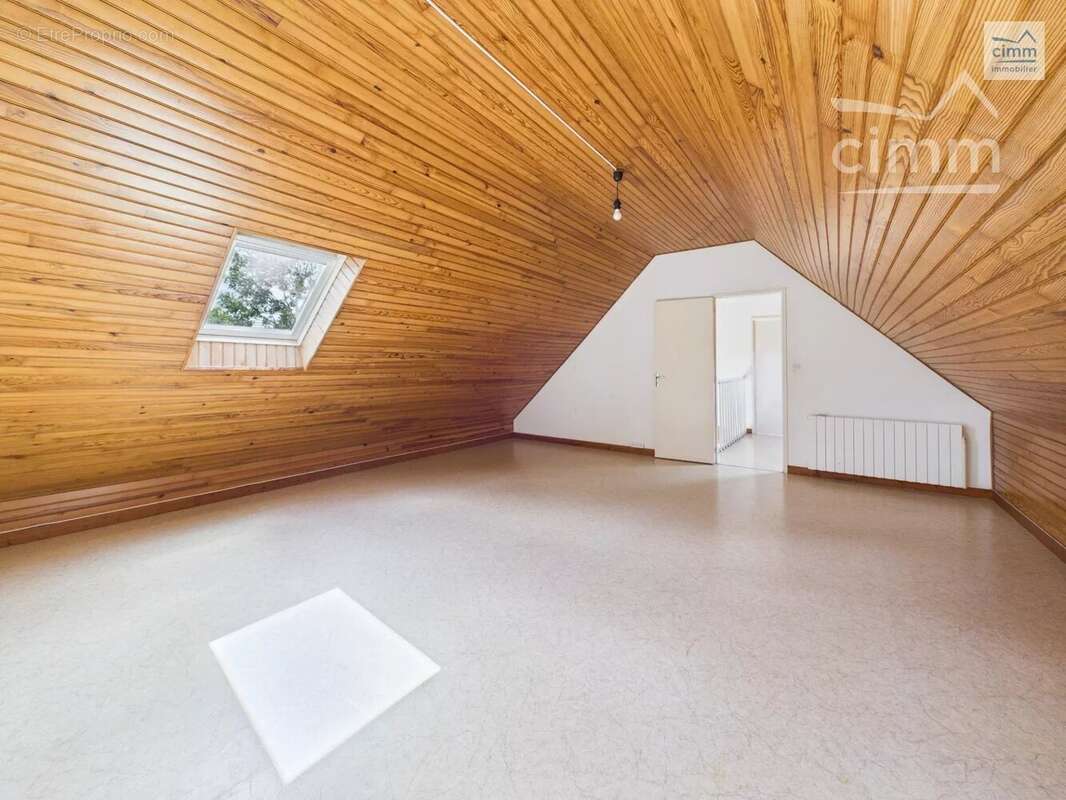 Maison à LES BRULAIS