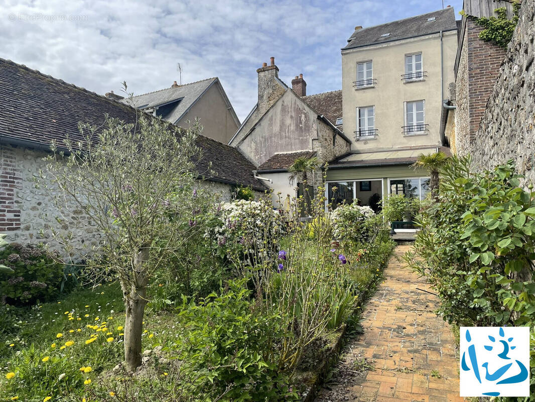 Maison à MORTAGNE-AU-PERCHE