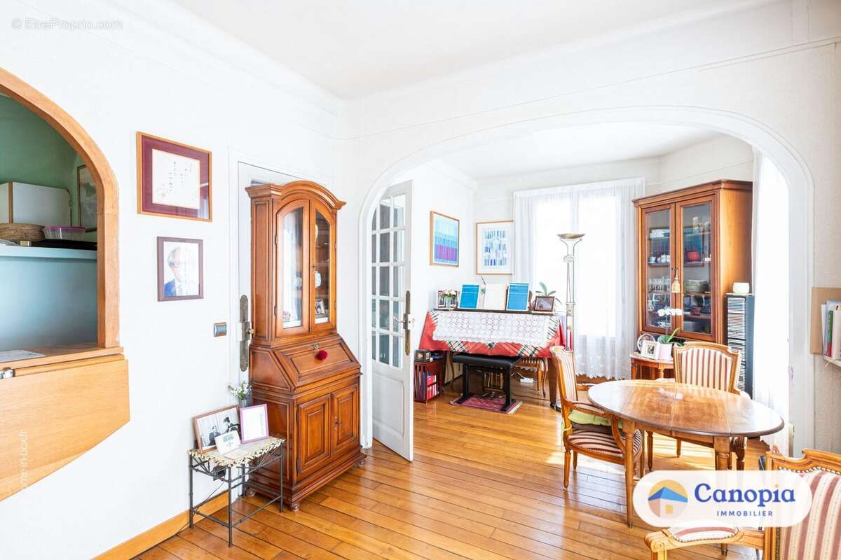 Maison 91 m² à Arcueil  - photo 2