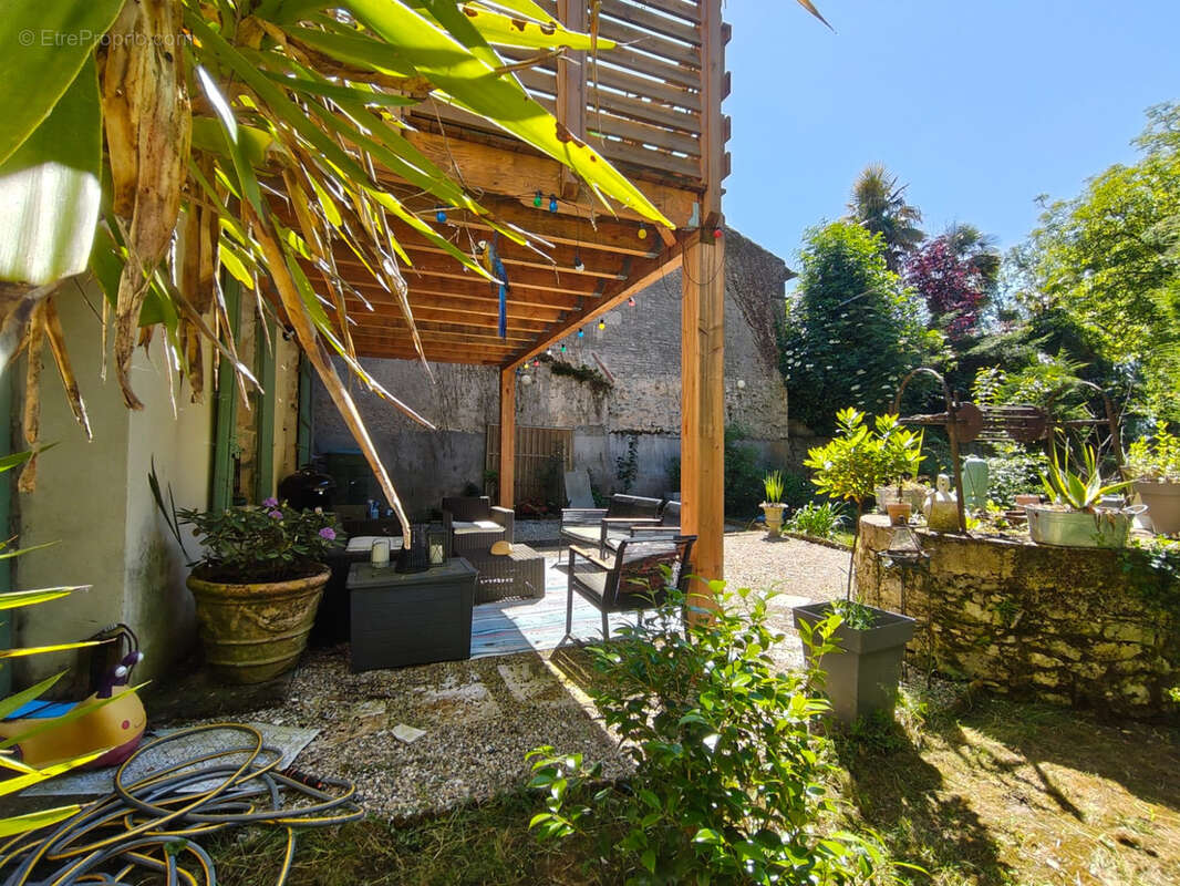 Maison à BARIE