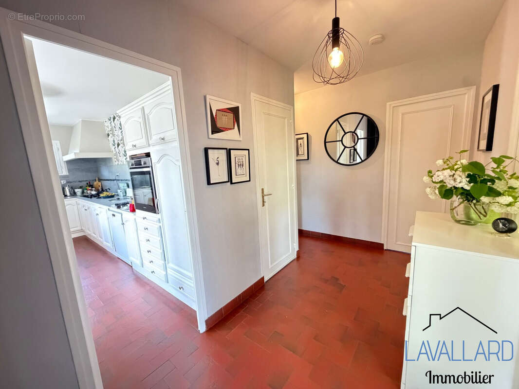 Maison 92 m² à Bussy-Les-Daours  - photo 3