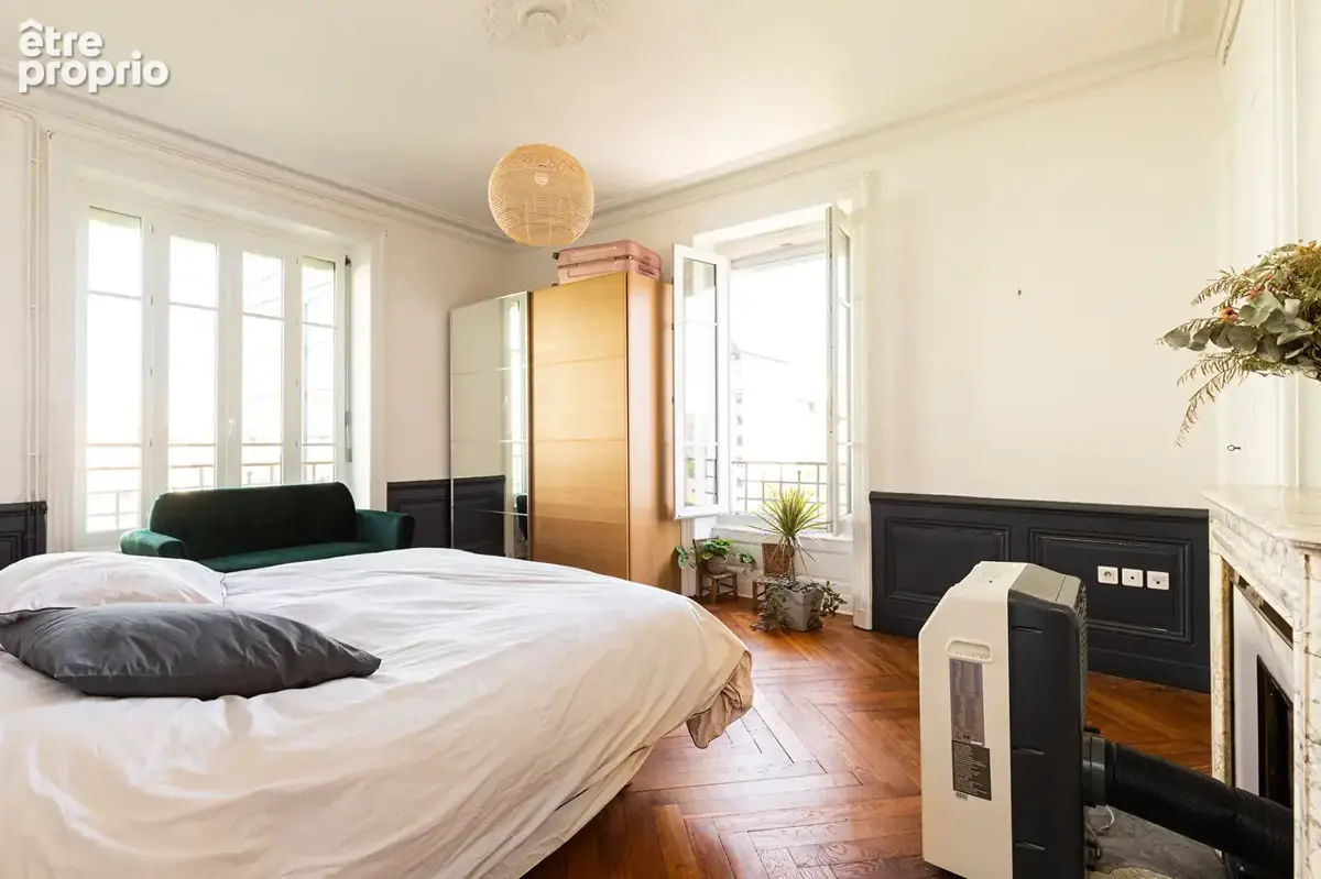 Sublime T4 ancien 107 m2 - 69006 LYON - photo 9