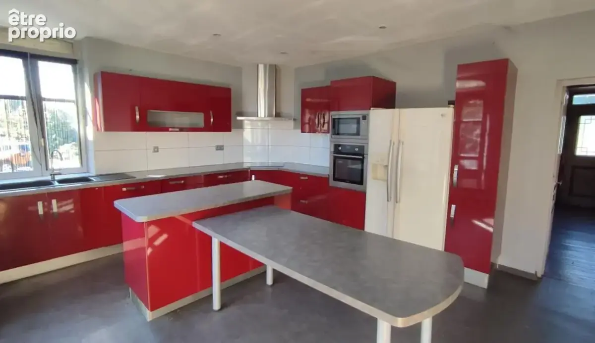 Ensemble immobilier en pierre avec terrain attenant de 5067m2 Soursac 19550 - photo 7