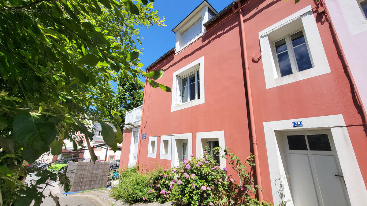 Maison à SAUZON