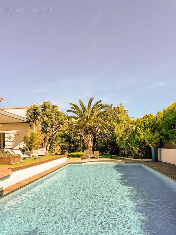 Maison à CARRY-LE-ROUET