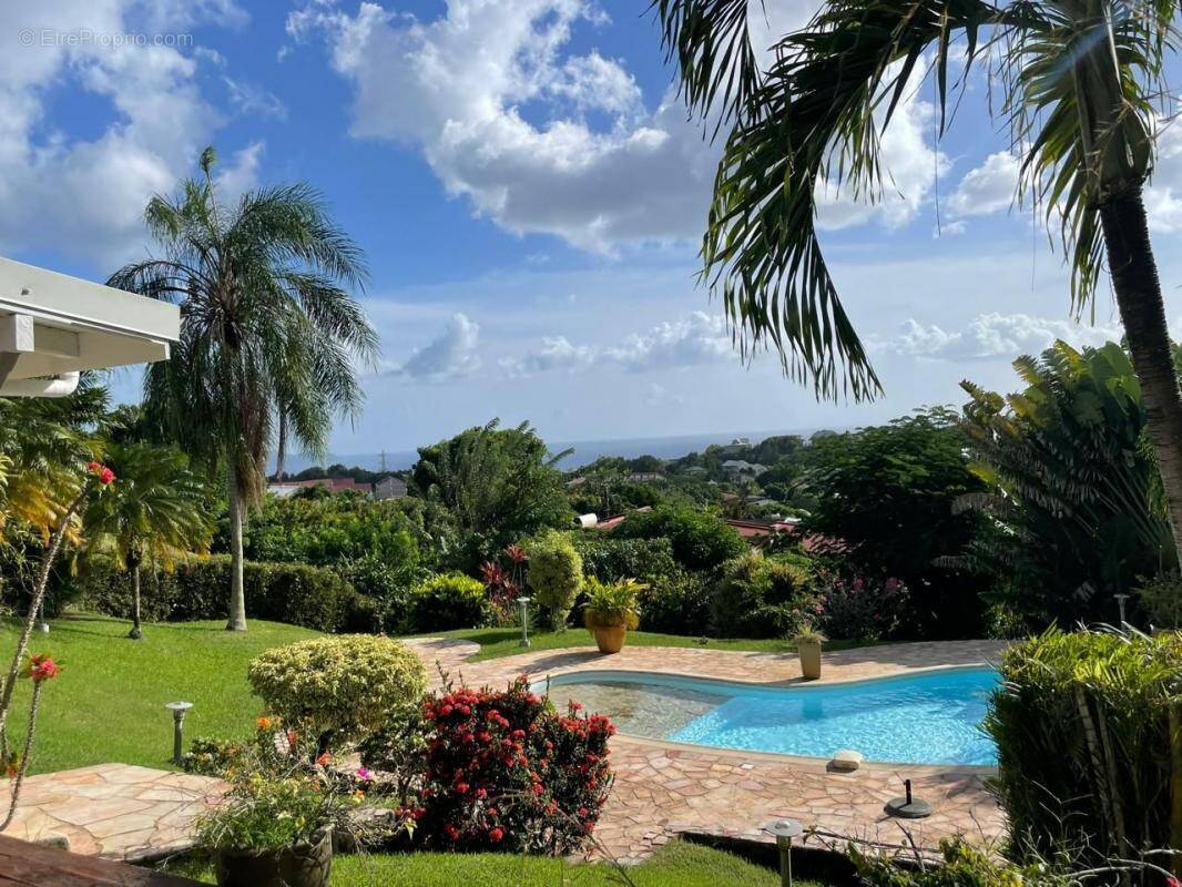 Maison à SCHOELCHER