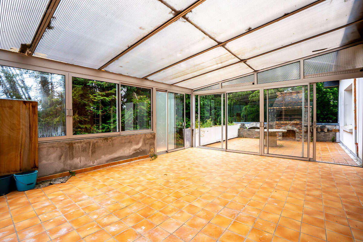 A vendre à Concarneau - Maison familiale à rénover sur terrain de 1475m² - photo 15