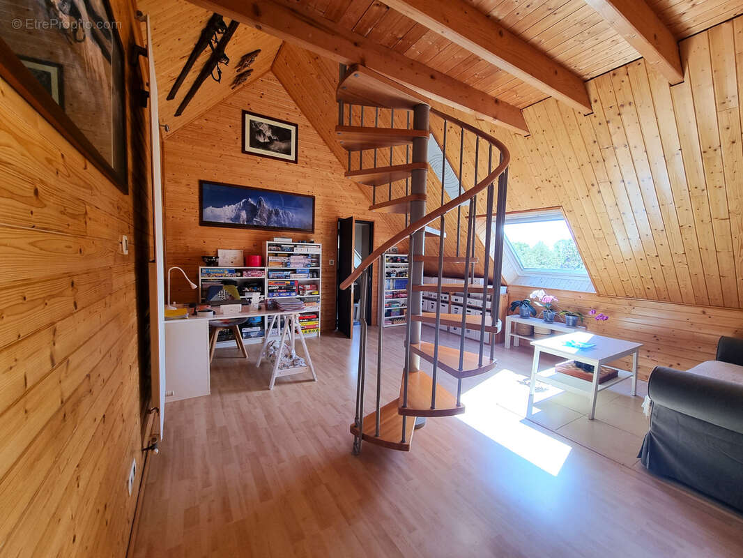 Maison à SAINT-ERBLON