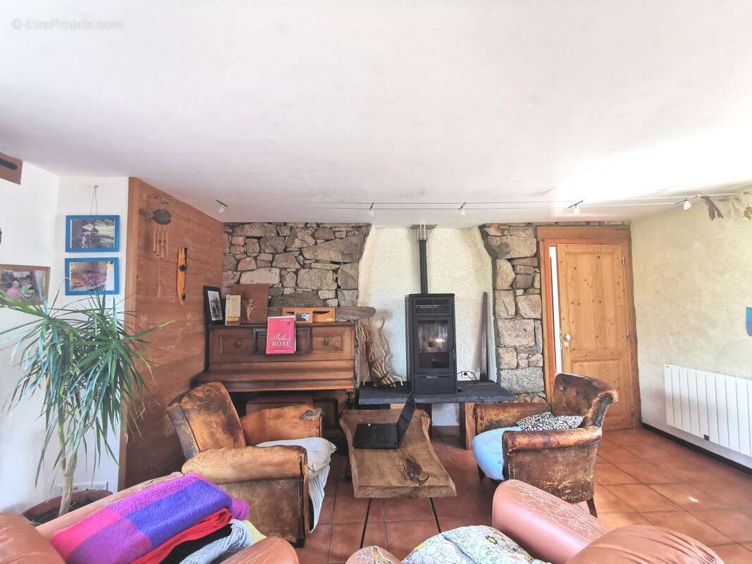 Maison à CAVAN