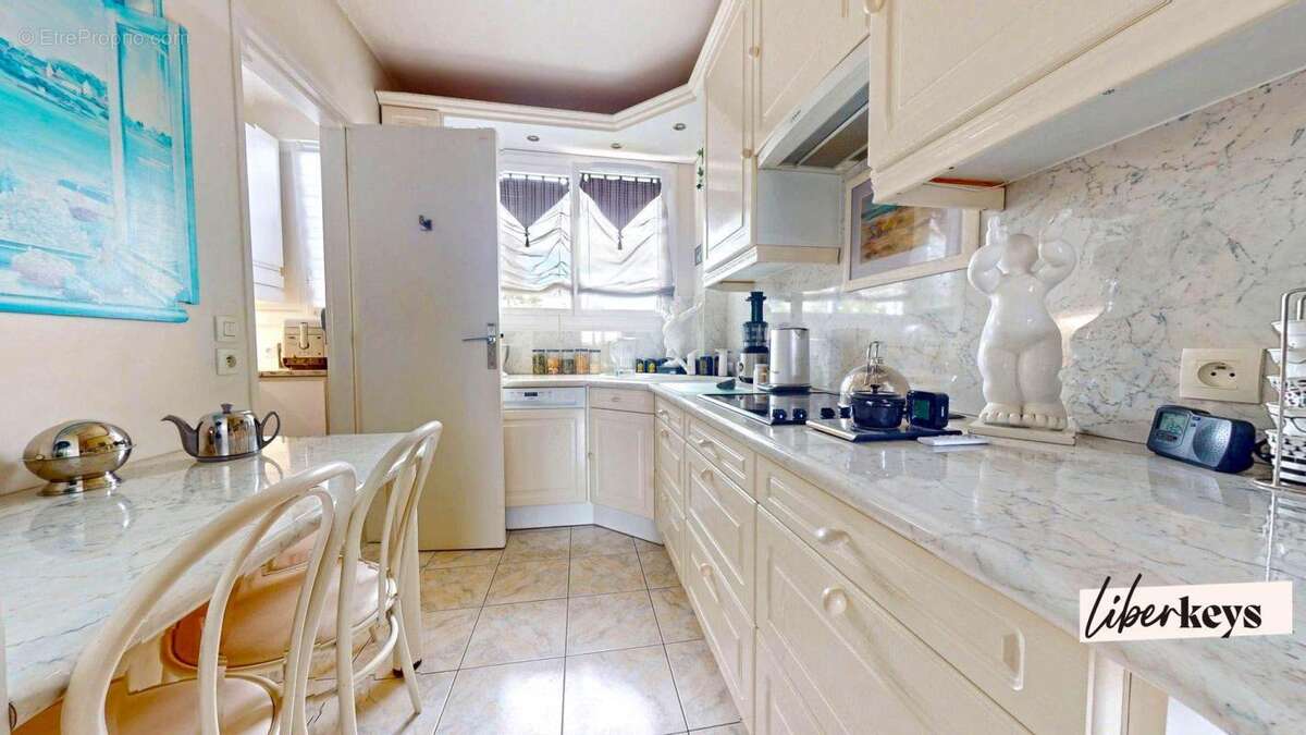 Appartement à MAISONS-LAFFITTE