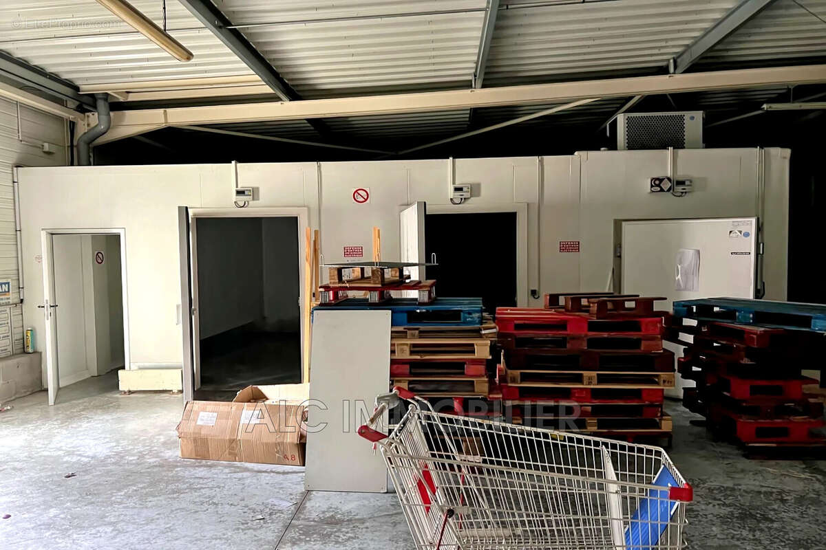 Commerce à FRESNAY-SUR-SARTHE