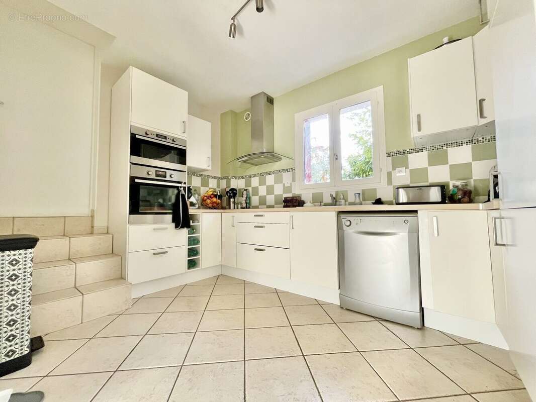 Maison à NEUILLY-SUR-MARNE