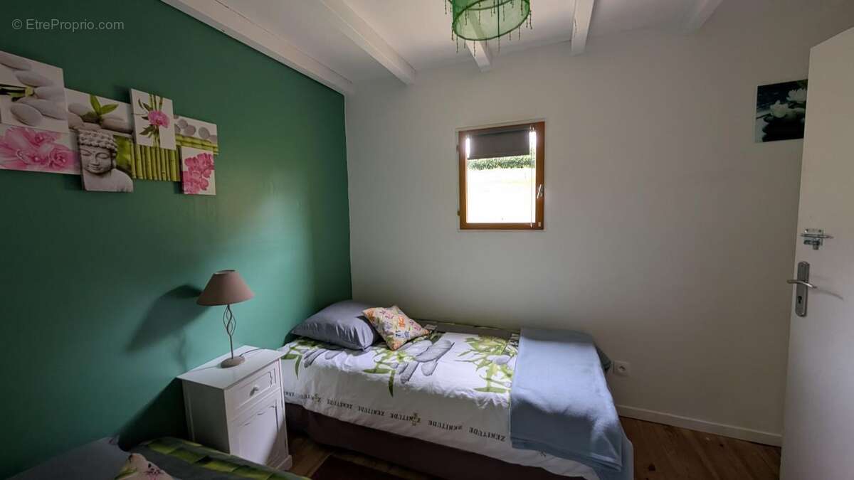 Appartement à SAINT-CLEMENT-DE-VERS