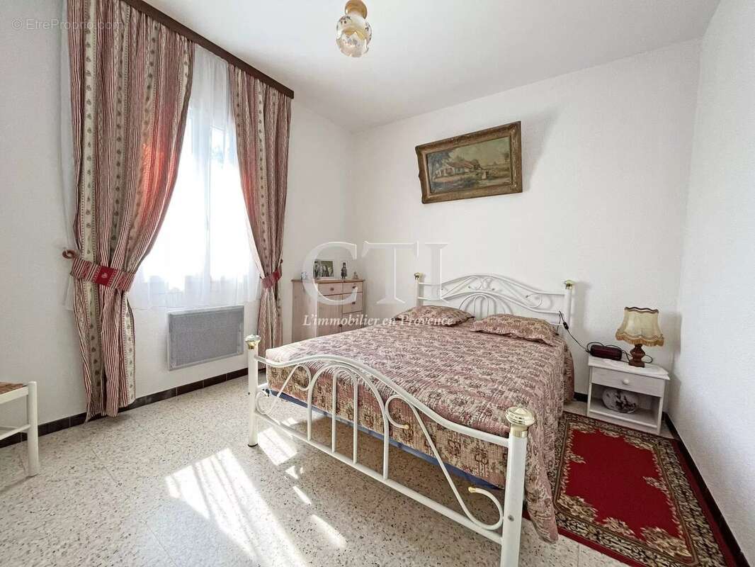 Maison à VAISON-LA-ROMAINE